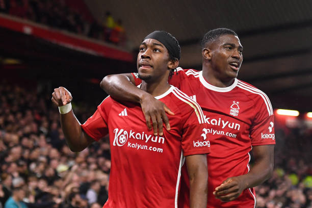 的艰辛与牺 的艰辛与牺